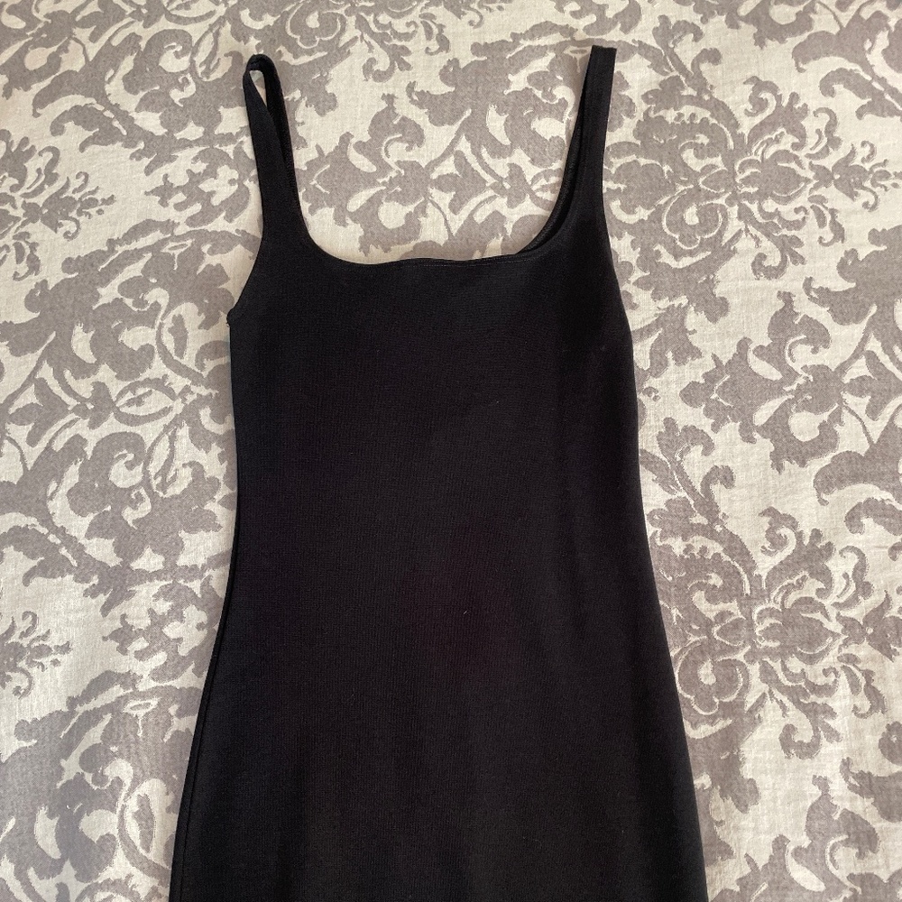 Zara Tight Fit Midi Black Dress